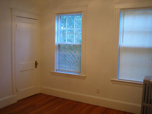 Spare bedroom.JPG